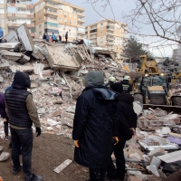 2023 Turkiye-Syria Earthquake. Public Domain imatge by Voice of America.
